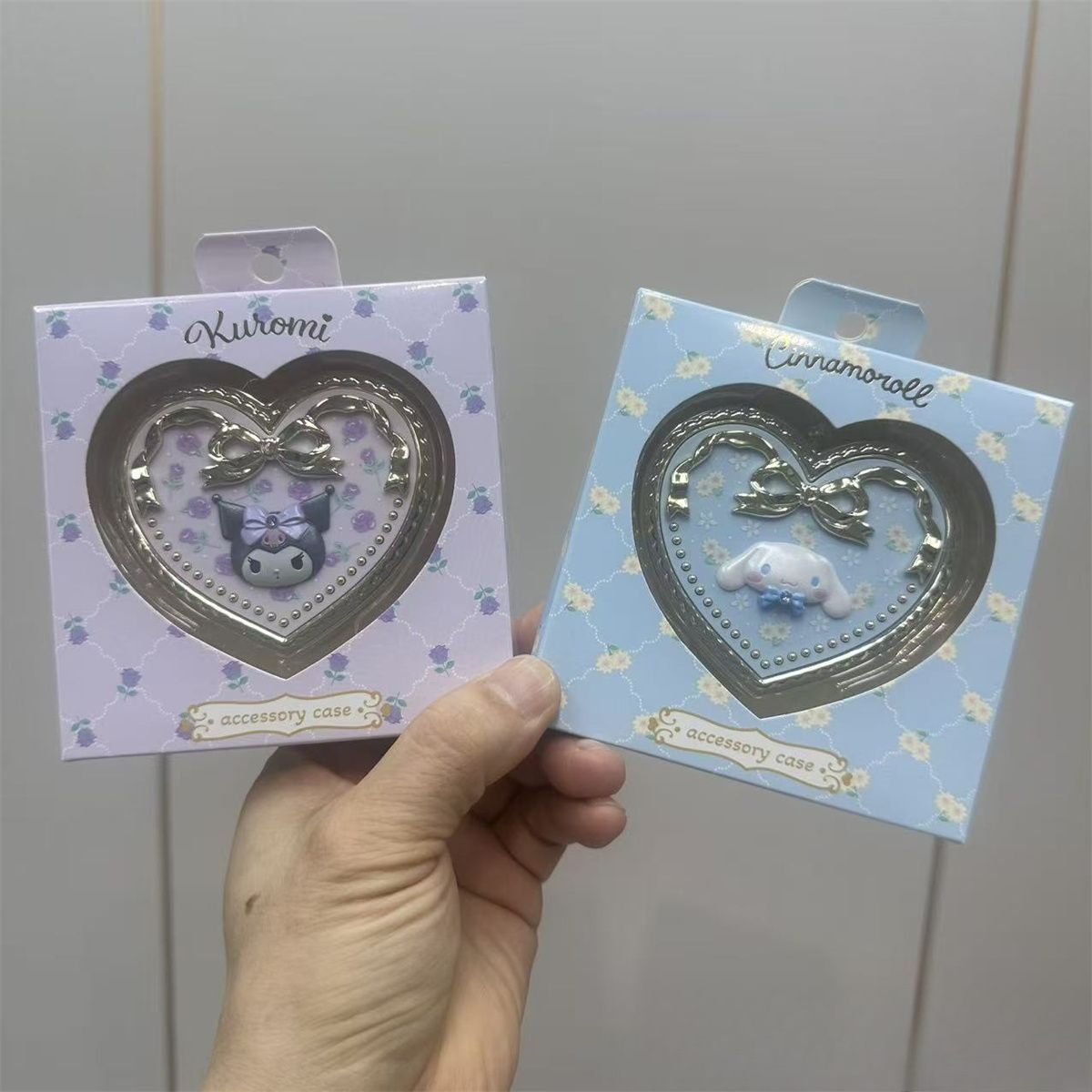 Kawaii Sanrio Portable Kitty M - đánh giá và giá Travel Accessories Jewelry